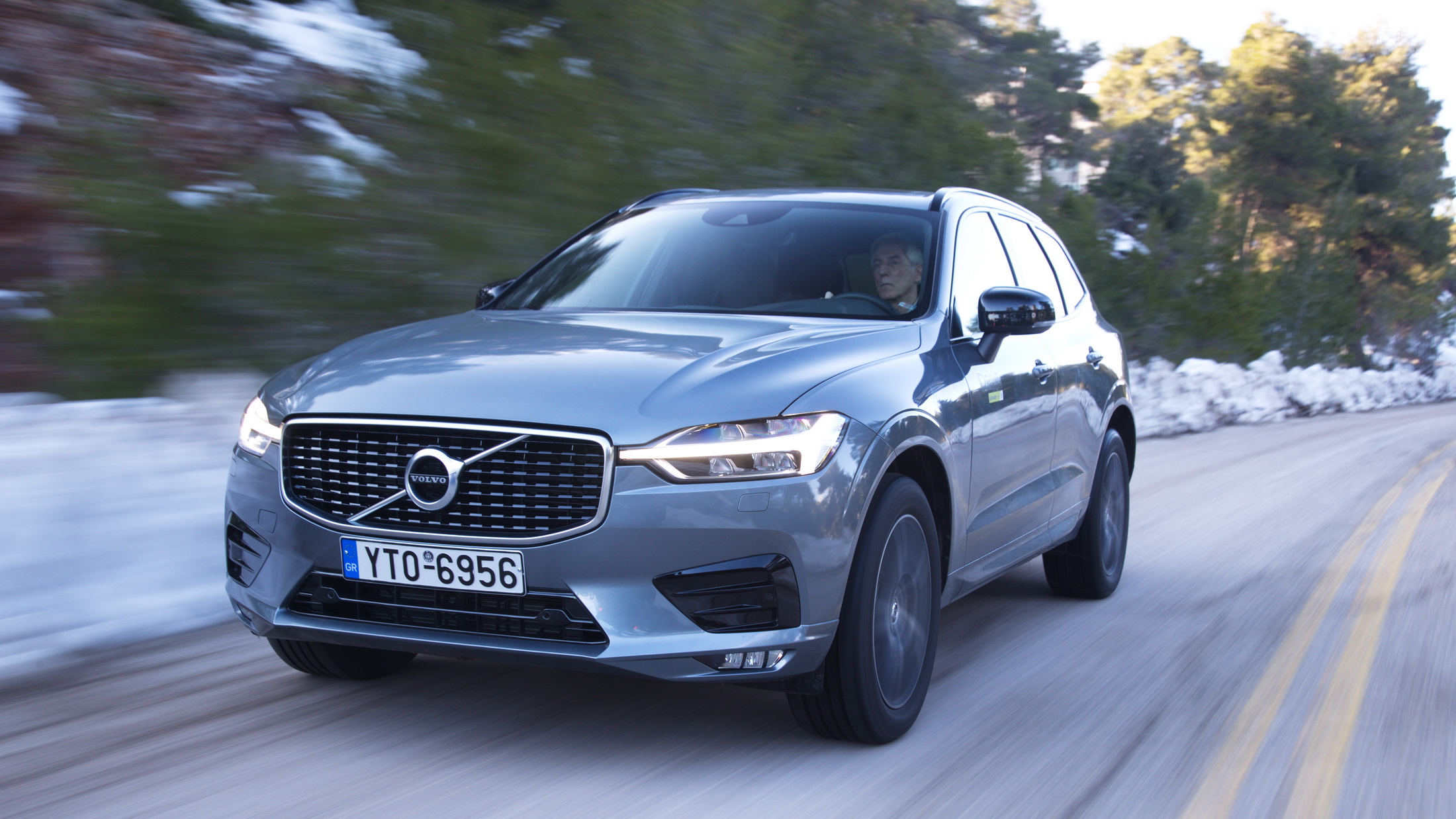 Test drive Volvo XC60 B5 AWD Drive